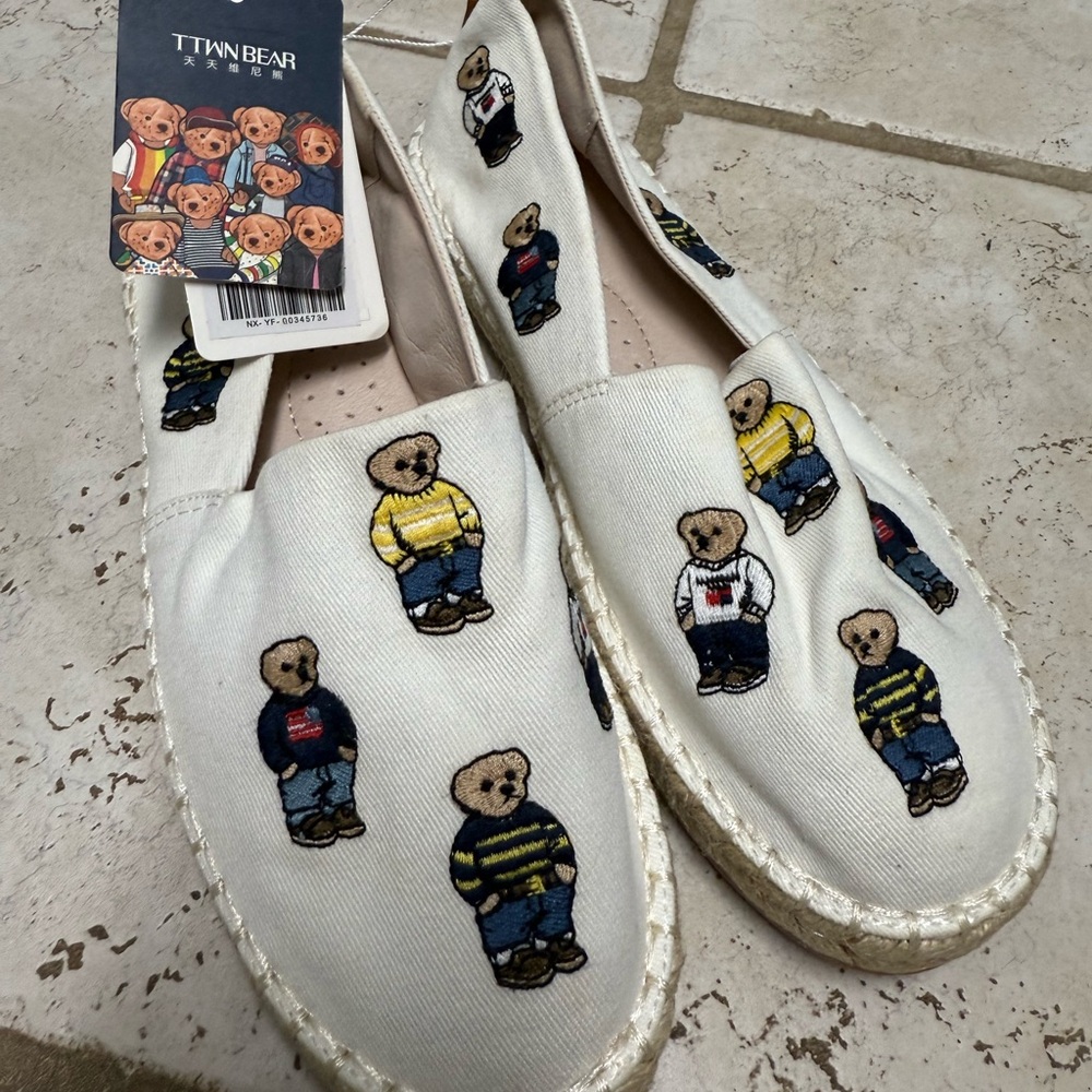Brand new twin bear 🐻🐻 shoes